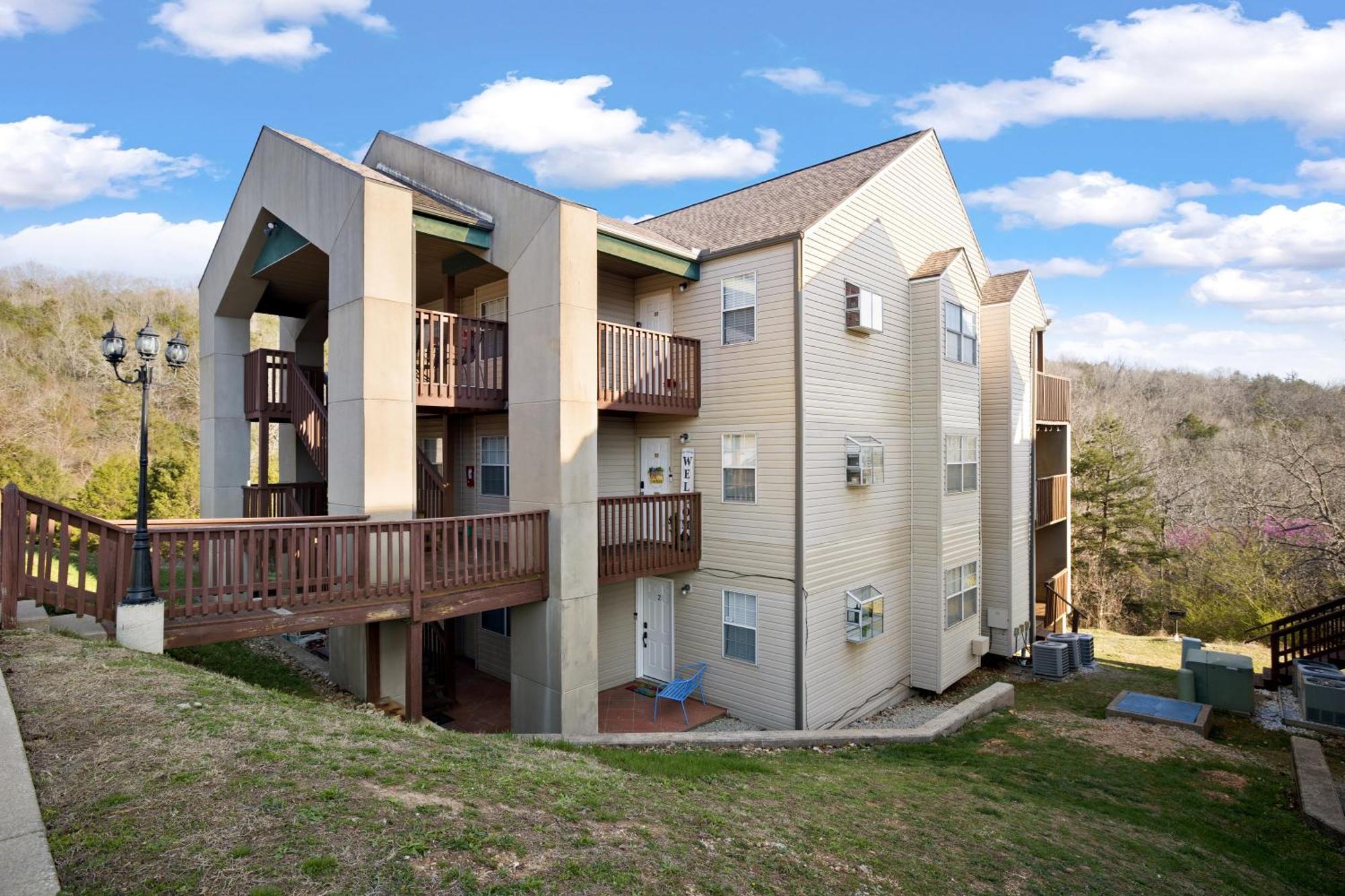 Walk-In, No Stairs Condo, Pets Welcome, 4 Mins To Silver Dollar City, 14 Mins To Ball Park Of America, Amazing Ozark Mountian Views Branson Exterior foto